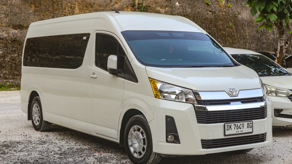 Toyota Hiace: Varian, Harga, dan Peruntukannya