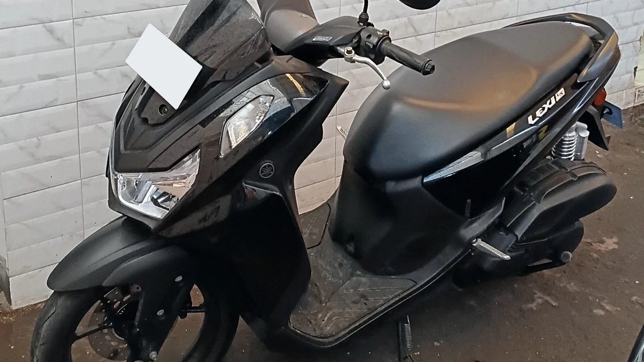 Motor Lexi LX 155: Mesin VVA, Bagasi, dan Siapa yang Cocok Memakainya